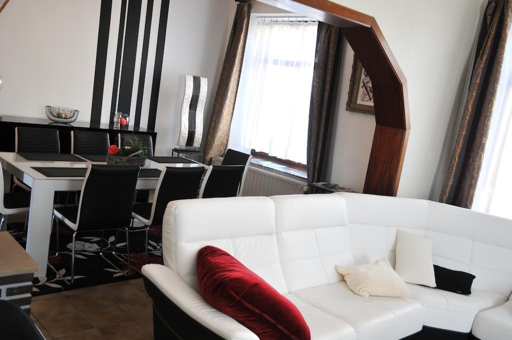 Gite Stone Lodge Bourcy Luaran gambar